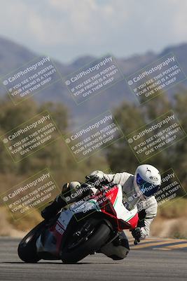 media/Oct-13-2025-Moto Forza (Mon) [[a66d839500]]/2-A Group/Session 4 Turn 7/